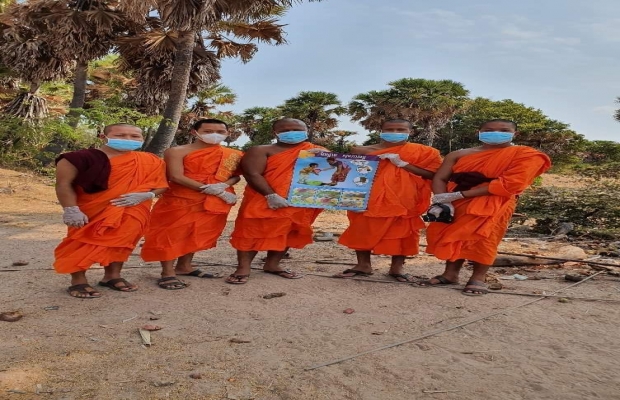 ថ្ងៃសុក្រ ១១ កើត ខែចេត្រ ឆ្នាំកុរ ឯកស័ក ពុទ្ធសករាជ ២៥៦៣ ត្រូវនឹងថ្ងៃទី៣ ខែមេសា ឆ្នាំ២០២០ នាំយកអំណោយរបស់បងៗសប្បុរសជនមកចែកជូនប្រជាពលរដ្ឋ លោកតា លោកយាយ ក្រីក្រ ចំនួន២១គ្រួសារ និងចុះផ្សព្វផ្សាយអប់រំដល់ប្រជាពលរដ្ឋ អំពីវិធានការ