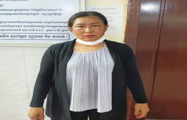 សមត្ថកិច្ចឃាត់ខ្លួន កម្មការនីរោងចក្រម្នាក់ ពាក់ព័ន្ធករណីលួចគ្រឿងអលង្ការ..!