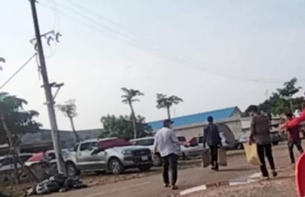 តេីលោក សុខ ចាយ ម្ចាស់កាស៊ីណូ គីម ម៉េង អាងអ្នកណា? បានជាហ៊ានបេីកល្បែងស៊ីសងខុសច្បាប់ នៅច្រកតំបន់ព្រំដែនទាន់ហន់ យ៉ាងពេញទំហឹង សមត្ថកិច្ចពាក់ព័ន្ធ ក្ន្ងងខេត្តកំពត មិនហ៊ានបង្រ្កាប ខា្លចបាត់បង់ផលប្រយោជន៍ មែនទេ?