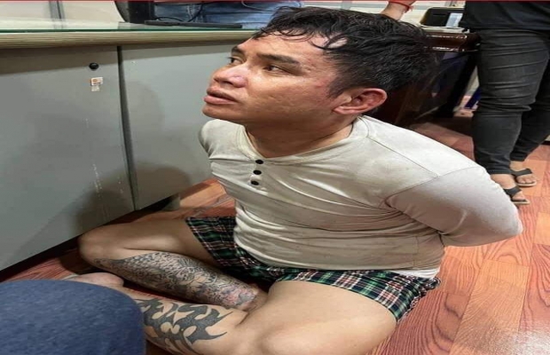 មុខសញ្ញាចោរប្លន់ប្រដាប់អាវុធយ៉ាងសកម្មក្នុងរាជធានីភ្នំពេញត្រូវបានសមត្ថកិច្ចក្របួចបាន ជាមួយនឹងអាវុធខ្លី២ដើម!