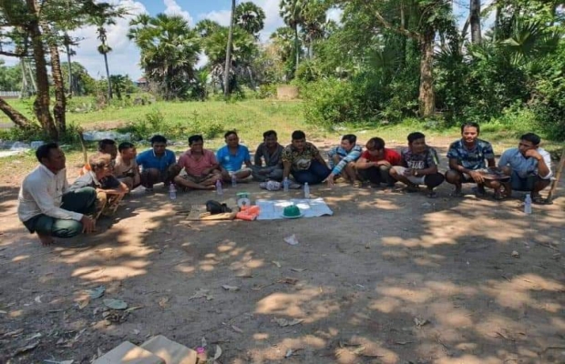 សមត្ថកិច្ចចុះបង្ក្រាបទីតាំងសង្វៀងជល់មាន់ និងអាប៉ោង ឃាត់ខ្លួនមនុស្សបានចំនួន១៤នាក់ នៅស្រុកជើងព្រៃ,,,