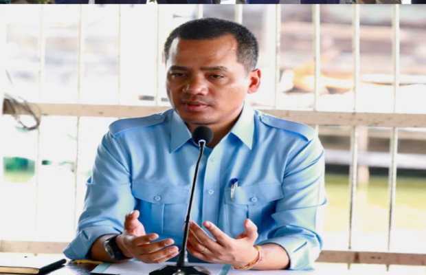 ឯកឧត្តមអភិសន្តិបណ្ឌិតស សុខា អញ្ជើញចុះពិនិត្យការងារគ្រប់គ្រងរដ្ឋបាលនិងសំណេះសំណាលជាមួយតំណាងប្រជាពលរដ្ឋនៅឃុំកំពង់លួង...!